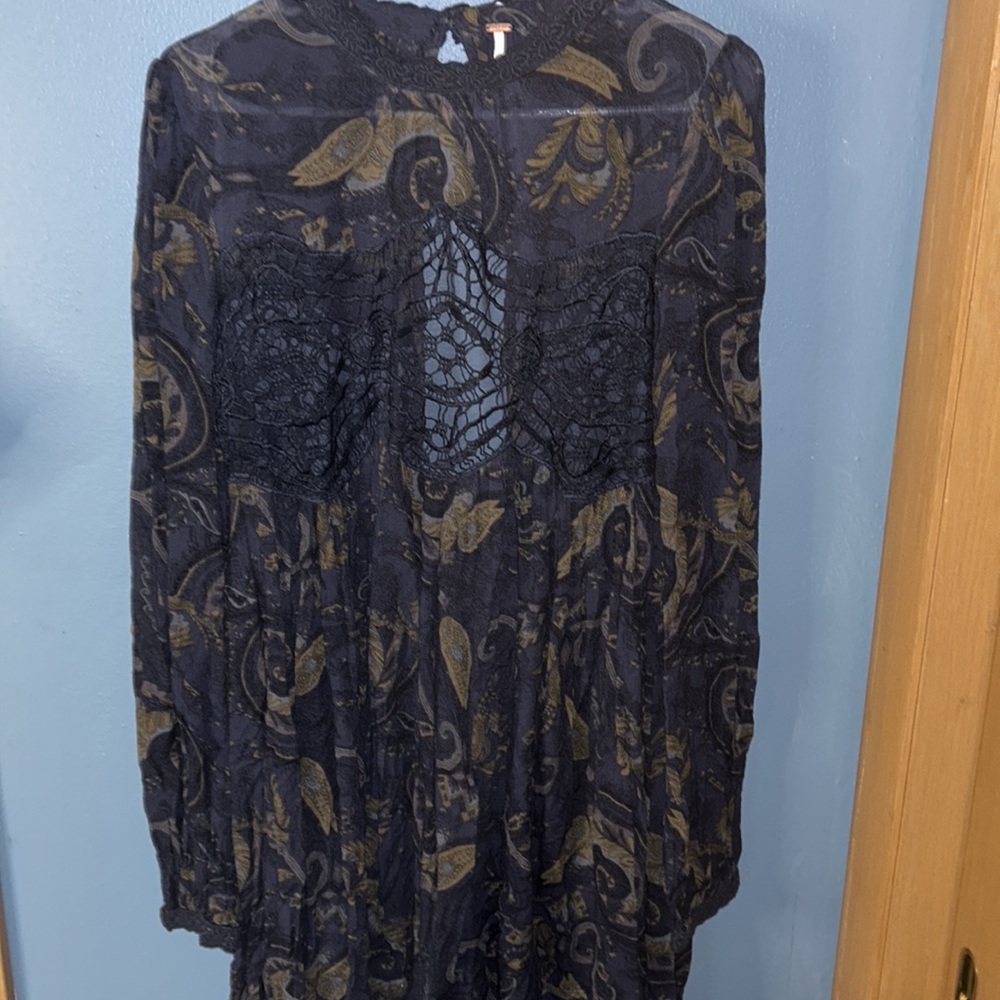 Free People beautiful too open back super chic size large